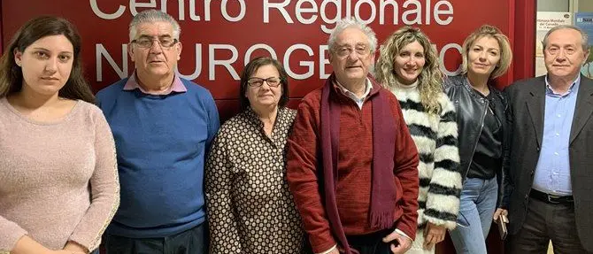 Centro neurogenetica, familiari dei pazienti: «Mettetevi una mano sul cuore»