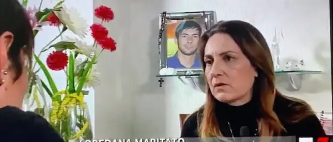 Perse il figlio in un incidente sulla 106: «In auto pensate alla vita degli altri»