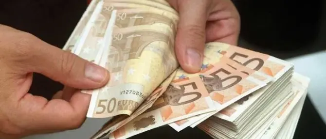 Mazzette in cambio di posti di lavoro nei ministeri, sindacalista arrestato