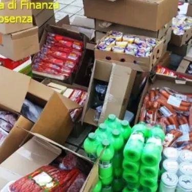 Sequestrati nel Cosentino 600 chili di prodotti in pessimo stato di conservazione