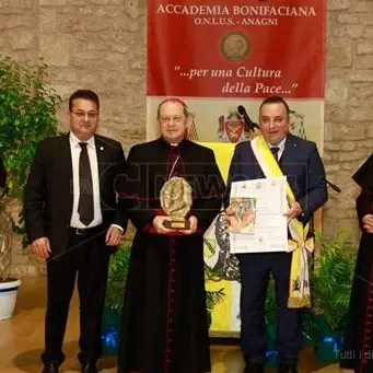 Al vescovo di Locri il premio Bonifacio VIII per una cultura della pace