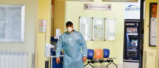 Coronavirus, il ministero: «Obbligo di quarantena per chi torna dalla Cina»