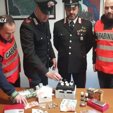 Spaccio di eroina, un arresto a Diamante. Trovate ben 850 dosi