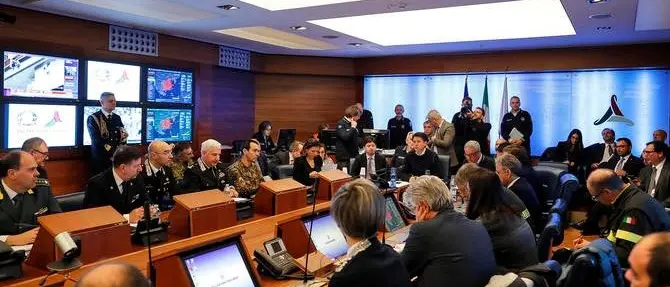 Coronavirus, Consiglio dei ministri straordinario a Roma. Contagi in aumento