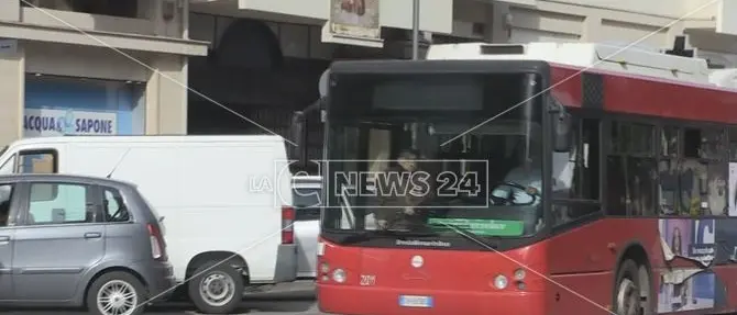Coronavirus, a Cosenza mascherine e amuchina sugli autobus dell'Amaco