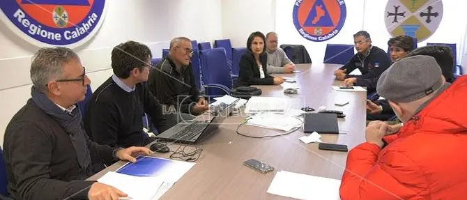 Coronavirus, congelata l’ordinanza della Calabria sulle scuole: si decide domani