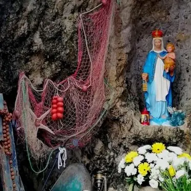 La Madonnina del mare torna a Briatico dopo il restauro: era stata decapitata