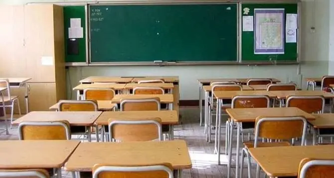 Coronavirus, docente torna dal Lodigiano: scuola chiusa a Villa