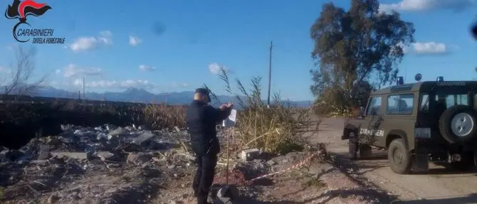 Corigliano-Rossano, abbandono rifiuti sulla 106: denunciato titolare ditta