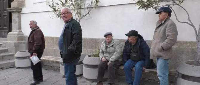 Guardie mediche a rischio nel Catanzarese, insorgono i cittadini: il video