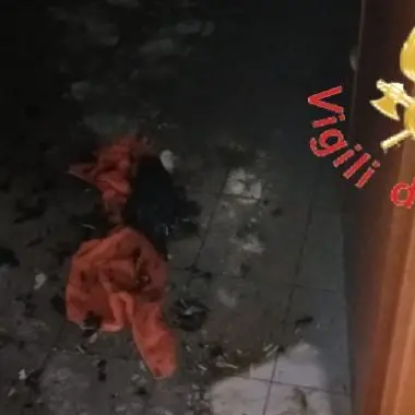 Anziano muore in casa a seguito di un incendio: dramma nel Catanzarese