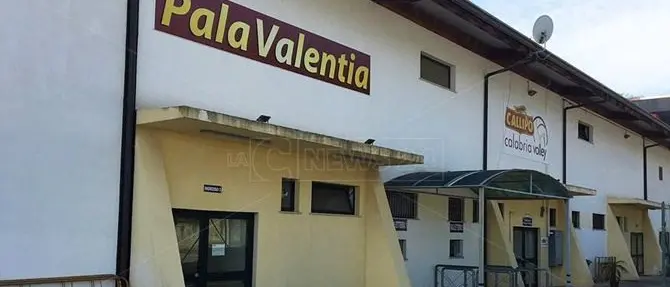 La Dda alla ricerca un’aula bunker a Vibo, sotto la lente i palasport