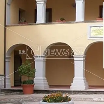 Coronavirus, confini chiusi a Fagnano. Il sindaco: «Mia ordinanza legittima»