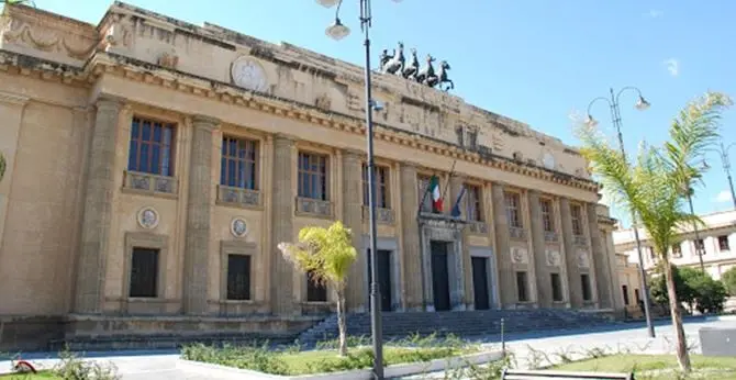 'Ndrangheta, annullato secondo ergastolo al boss Latella: verso la libertà