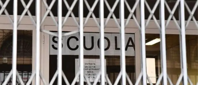 Coronavirus, a Corigliano-Rossano scuole chiuse per disinfezione