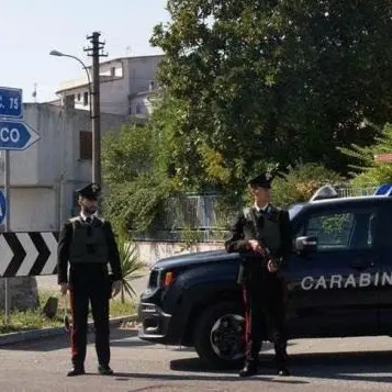 Droga nel lavandino di una casa abbandonata, sequestri ad Africo