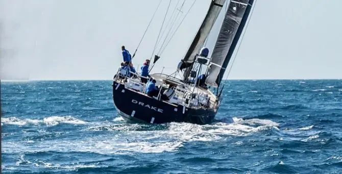 Vela d’altura, passione e spettacolo nelle acque della Costa degli dei