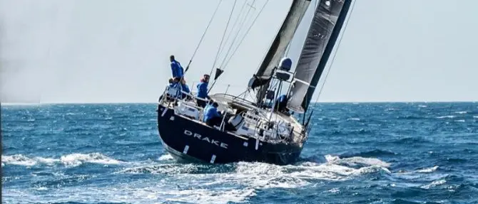 Vela d’altura, passione e spettacolo nelle acque della Costa degli dei