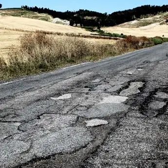 Cutro, frane lungo la provinciale 63: 180mila euro per il consolidamento