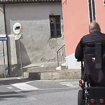 «Briatico non è un paese per tutti», Comune “vietato” a chi è in sedia a rotelle