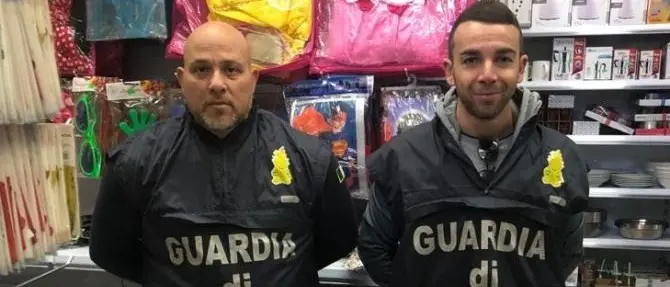 Crotone, sequestrati 150mila giochi e cosmetici non sicuri