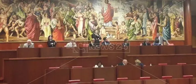 Consiglio regionale, tempo scaduto per il centrodestra: due giorni per trovare l'accordo