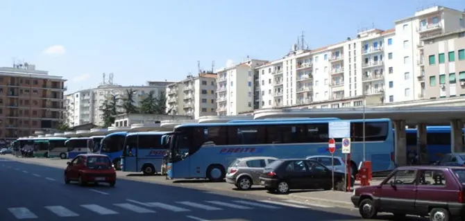 Cosenza, controlli della polizia municipale all'autostazione