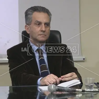 Unical, il rettore Nicola Leone alza il livello di guardia: nuove misure