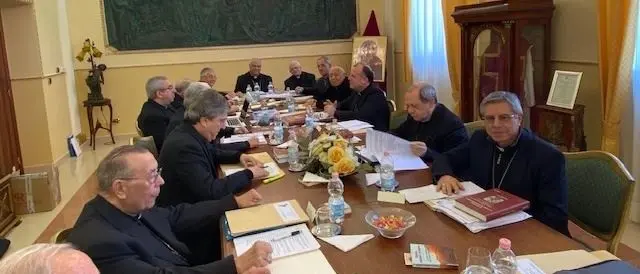 Coronavirus, in Calabria stop a messe e funerali. Matrimoni a porte chiuse