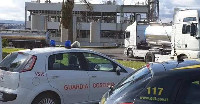 Lamezia, rifiuti tossici nella ex Sir: sequestrati beni per 135 milioni