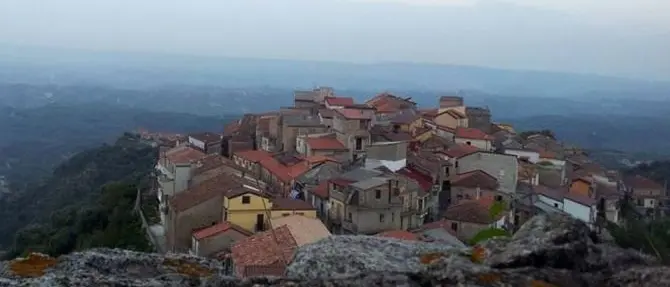 Erano al ristorante, denunciate nel Vibonese due donne tornate dalla Lombardia
