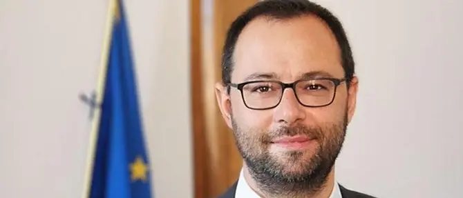 Coronavirus, il governo lavora per bloccare mutui, bollette e tributi