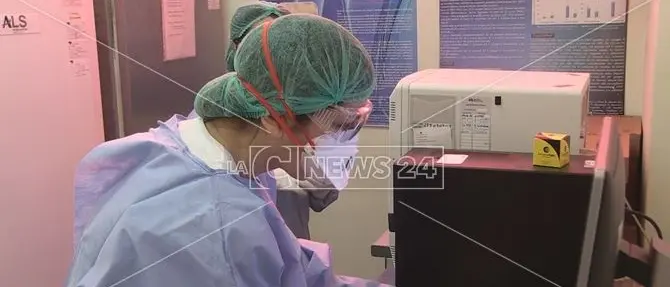 Coronavirus, ancora un caso in provincia di Cosenza: è ricoverato