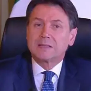 Coronavirus, chiusura per tutte le attività commerciali in Italia: l'annuncio di Conte