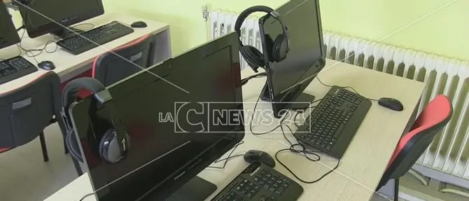 Call center, l'allarme dei lavoratori: «Noi i più esposti al rischio contagio»