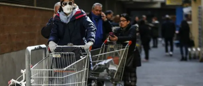 Tutti i negozi che restano aperti: le nuove regole del decreto Conte