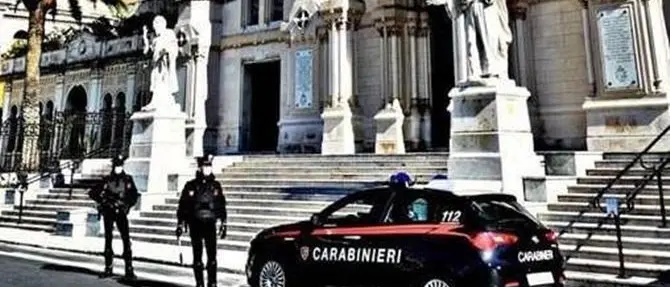 Coronavirus, Codacons e Nsc: «Forze di polizia senza kit di protezione»