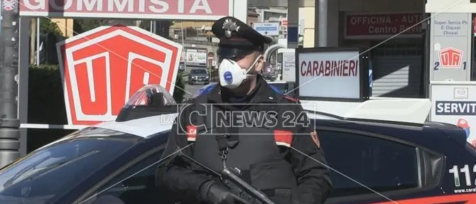 Cosenza, a cena dagli amici invece di stare a casa: denunciati