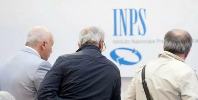 Inps, aumento delle pensioni ad aprile: ecco chi ne ha diritto