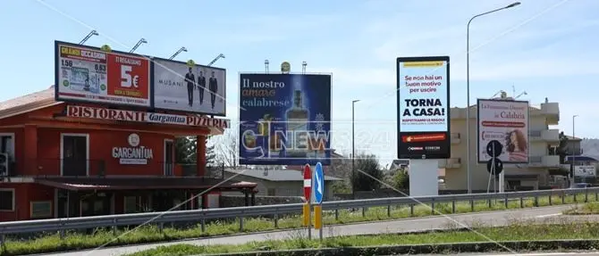 #attentaCalabria, la campagna di LaC News24 arriva sull'outdoor