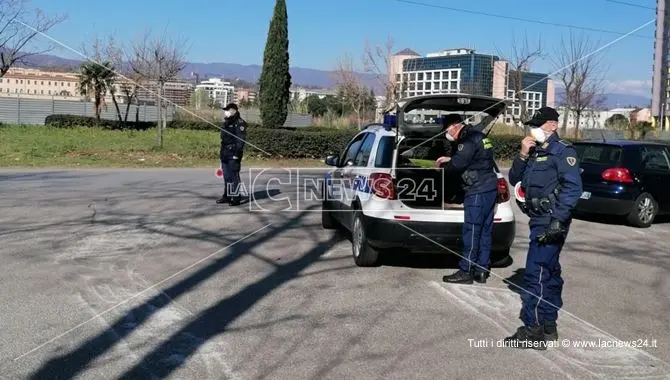 Cosenza, controlli anche della polizia provinciale sulle uscite senza motivo