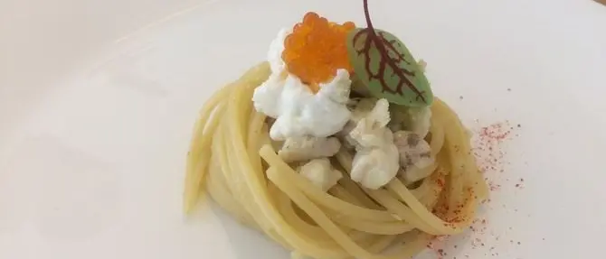 “Allacciate i grembiuli“, seconda ricetta: spaghetti con orata e burrata