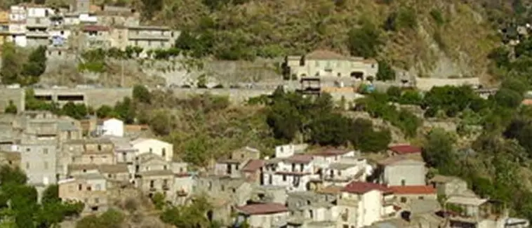 Coronavirus, a Montebello Jonico rischio focolaio: la Regione chiude il centro reggino