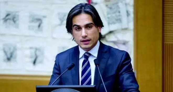 Scuola in Calabria, Falcomatà lancia l’allarme sul calo degli studenti: «La Regione intervenga, i territori più fragili rischiano di svuotarsi»\n