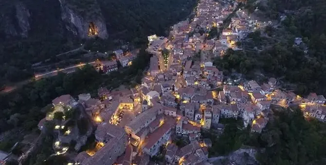 Una camiceria di Orsomarso produrrà 3000 mascherine riutilizzabili