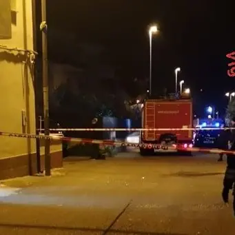 Lamezia, attentato dinamitardo a un locale: il boato squarcia la notte