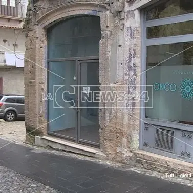 Ospedale di Cosenza, l'associazione Onco med avvia una raccolta fondi