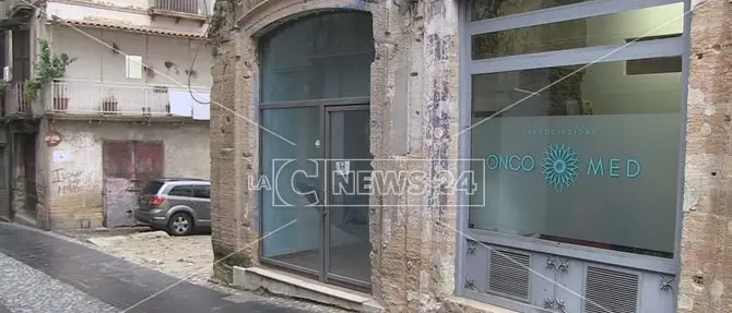 Ospedale di Cosenza, l'associazione Onco med avvia una raccolta fondi