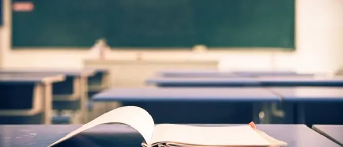 Chiusura scuole verso la proroga, il ministro: «Impossibile dare una data»