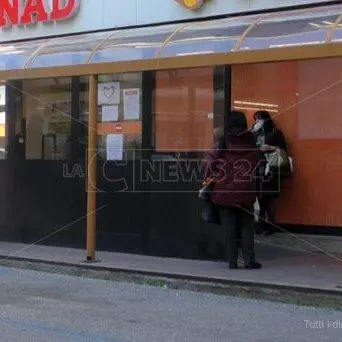 Lamezia, vietato sedersi sulle panchine e praticare sport all'aperto